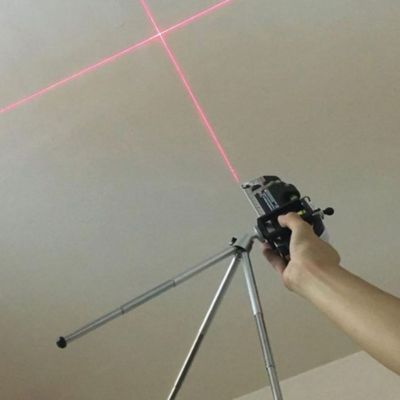 Niveau laser 3 lignes plafond