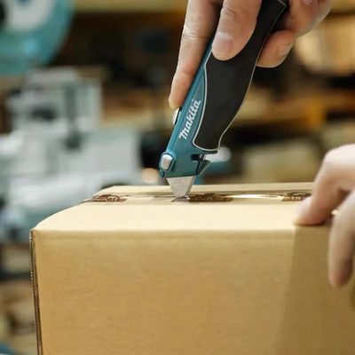 Cutter Makita boîte