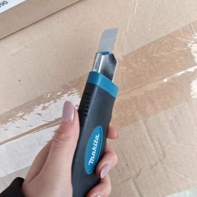 Cutter Makita poignée