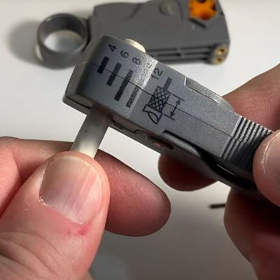 PINCE A DENUDER COAXIAL POIGNÉE
