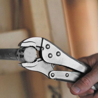 PINCE ETAU MULTIFONCTIONNEL COUVERCLE
