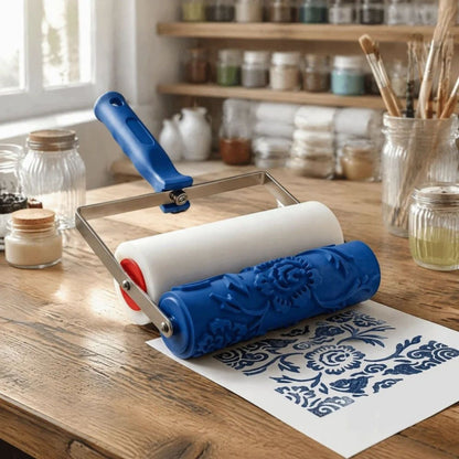 Un rouleau peinture à motif sur une feuille de papier