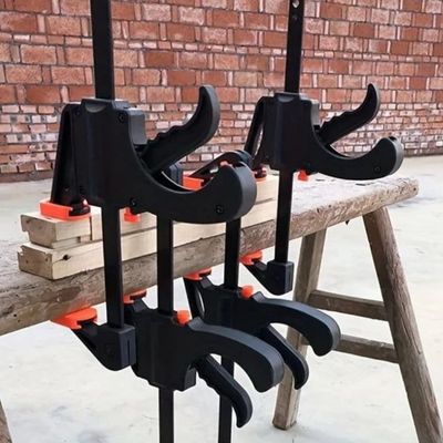 Serre joint en f échafaud