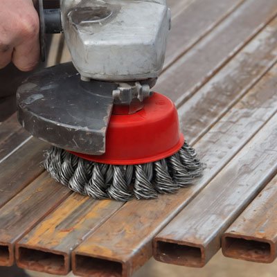 Brosse métallique Acier pour meuleuse d’angle tuyau