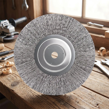 brosse métallique rotative disque de 75 mm pour meuleuse sur un établi en bois