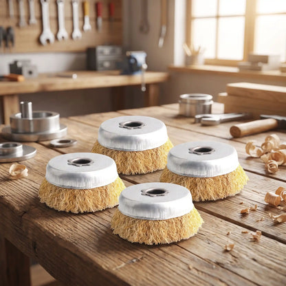 brosse métallique rotative lot de 5 pièces sur un établi