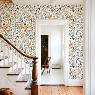 Papier peint fleuri Enchanteur escalier