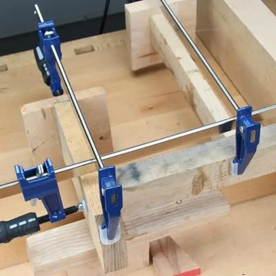serre joint Pince F assemblage
